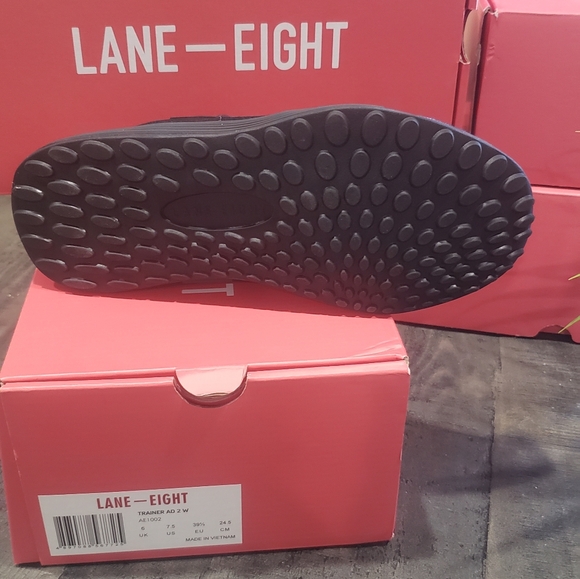 NIB Lane-Eight Trainer AD 2 W - all Black - Picture 3 of 4